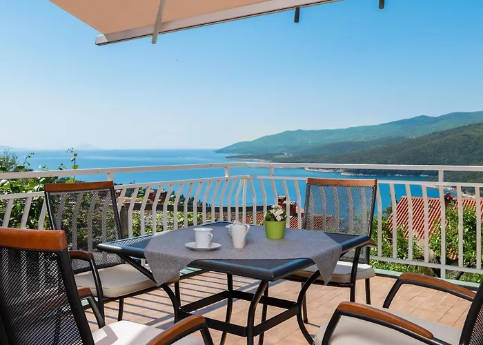Valentino Apartament Rabac